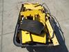 Capot et panneau de carrosserie pour New Holland 385B Photo 2 thumbnail