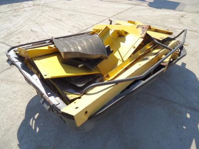 Capot et panneau de carrosserie pour New Holland 385B en vente par OLM 90 Srl