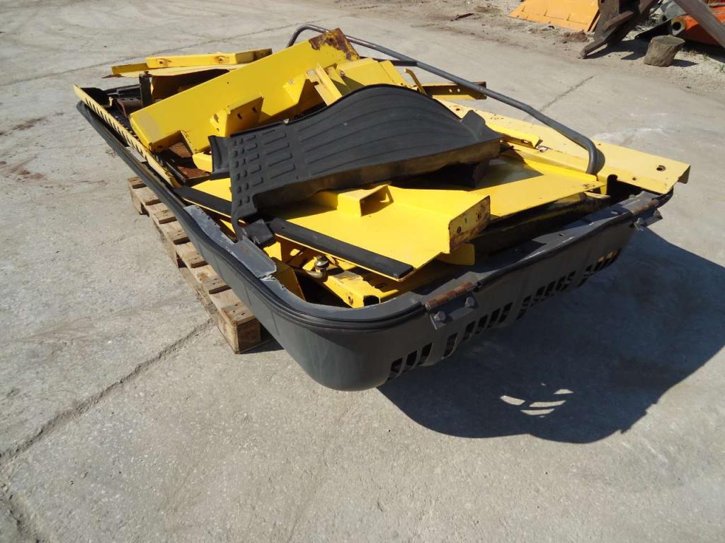 Capot et panneau de carrosserie pour New Holland 385B Photo 4