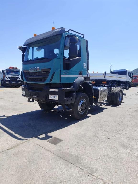 Iveco TRAKKER 190T41 Photo 2
