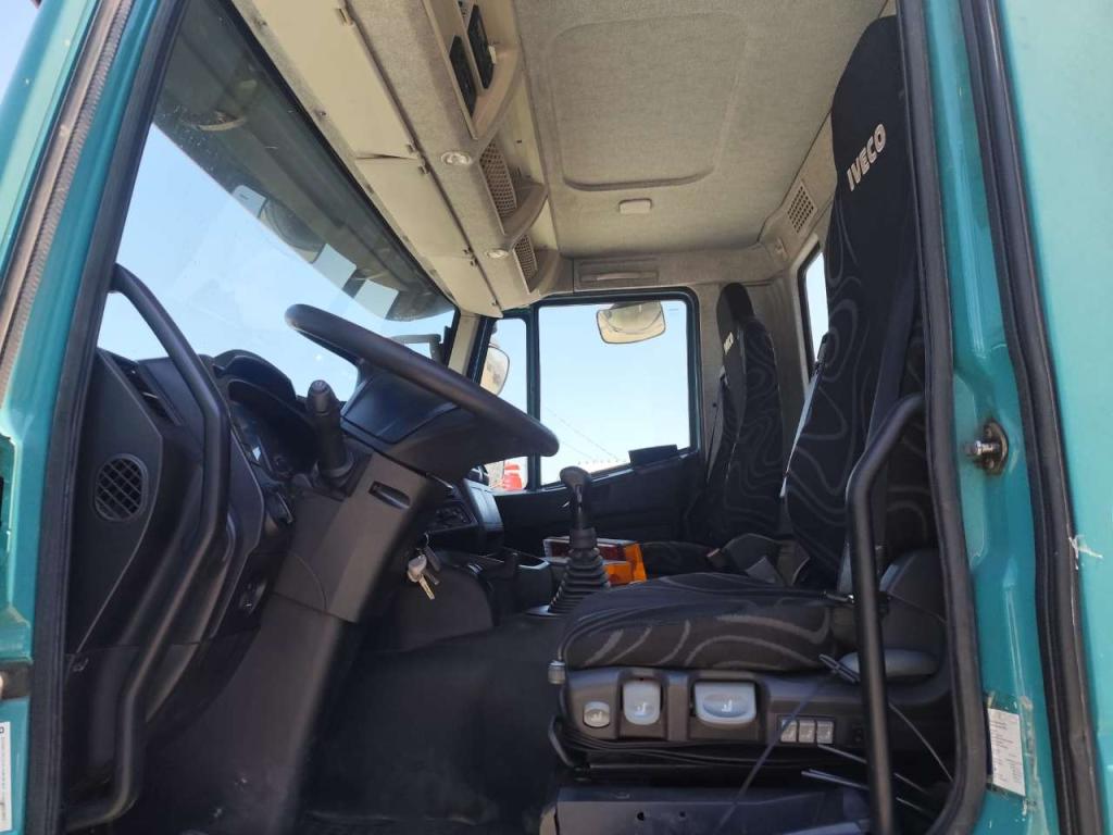 Iveco TRAKKER 190T41 Photo 3