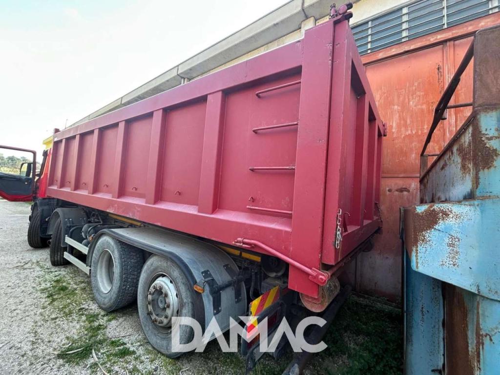 Scania 420 Photo 10