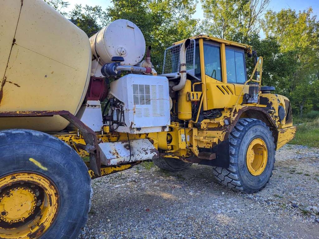 Volvo A25D Photo 4