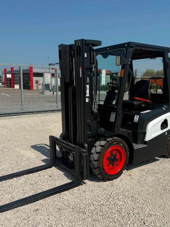 Bobcat D25NXP NUOVO Photo 2