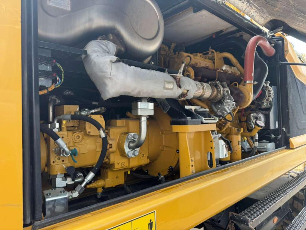 Caterpillar M320F Photo 20