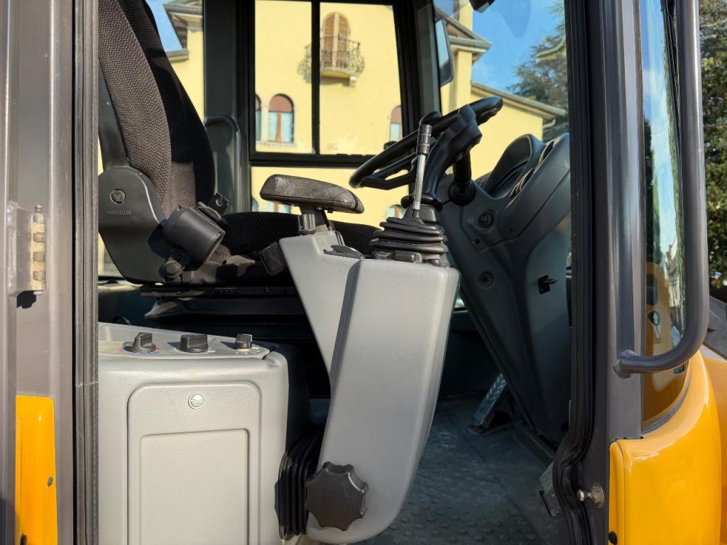 Volvo L 35 GS Photo 7