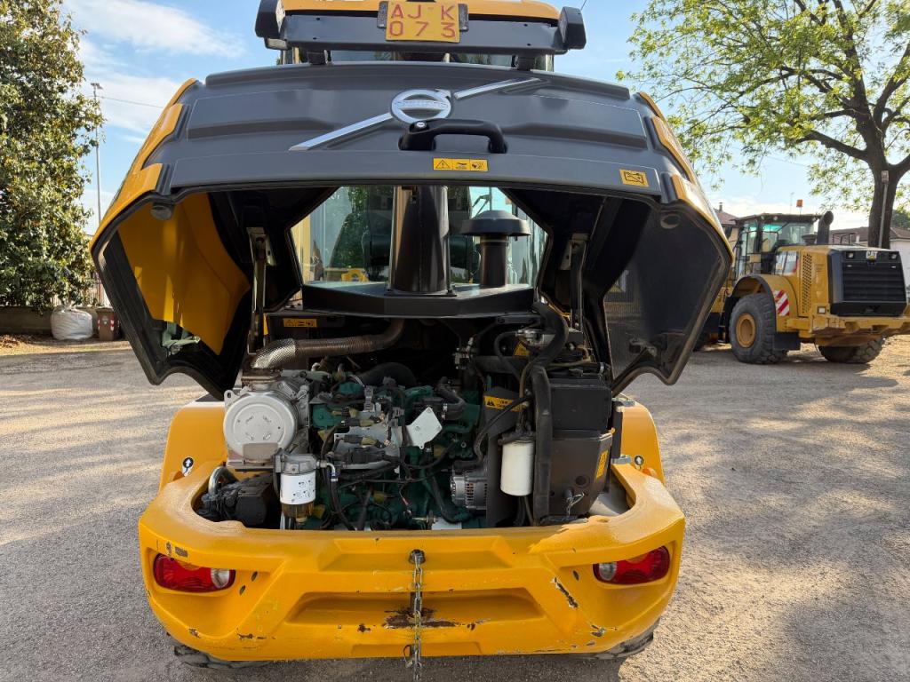 Volvo L 35 GS Photo 8