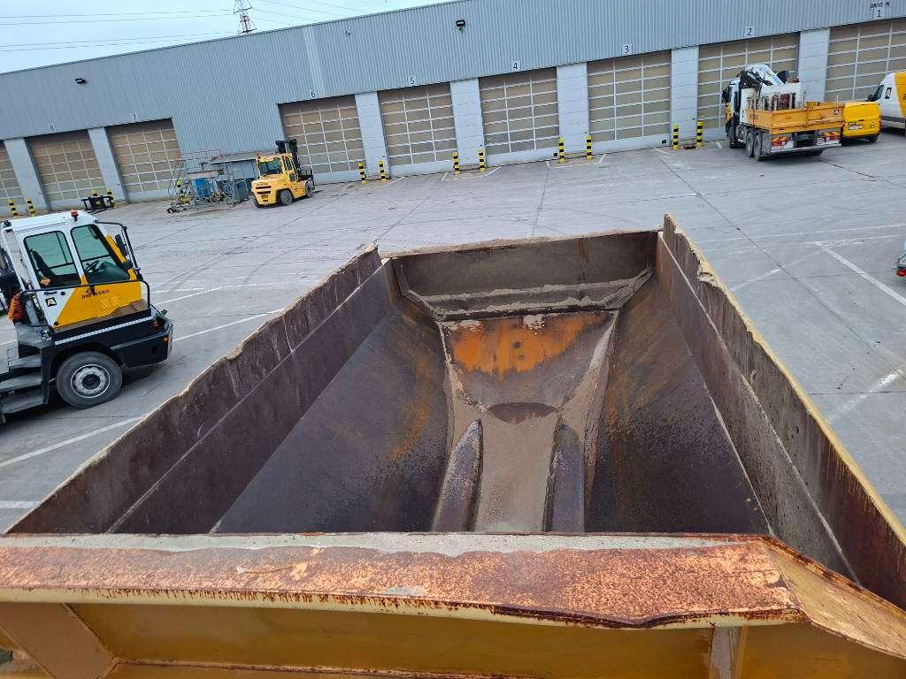 Komatsu HM300-3 Photo 13