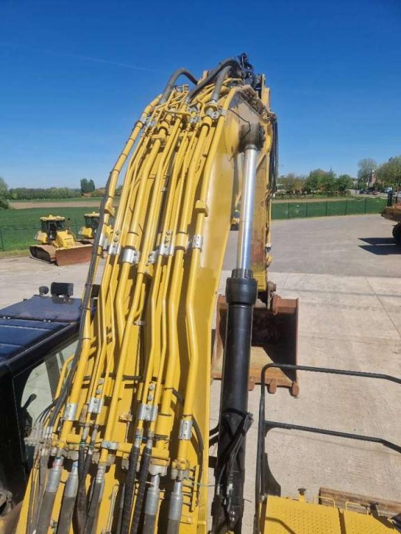 Caterpillar 374 F L Photo 14