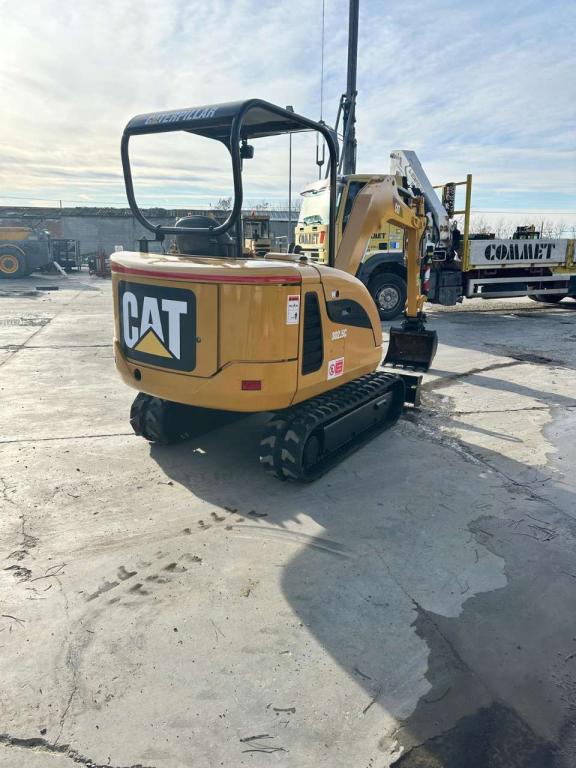 Caterpillar 302.5 C Photo 4