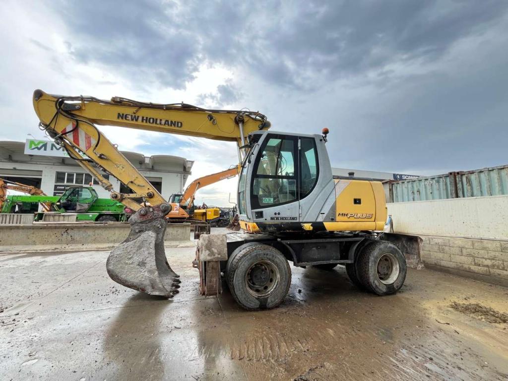 New Holland MH Plus Photo 7