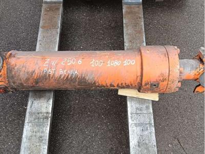 Vérin de rappel de godet pour Hitachi ZW 250 en vente par PRV Ricambi Srl