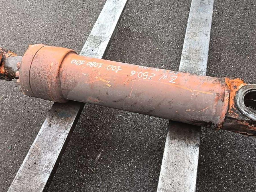 Vérin de rappel de godet pour Hitachi ZW 250 Photo 3
