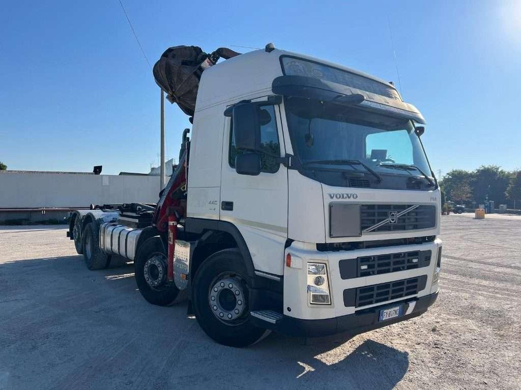 Volvo FM82 SCARRABILE CON GRU E POLIPO Photo 3