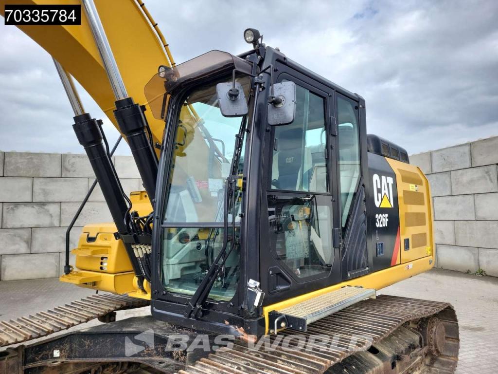 Caterpillar 326 F L Photo 10