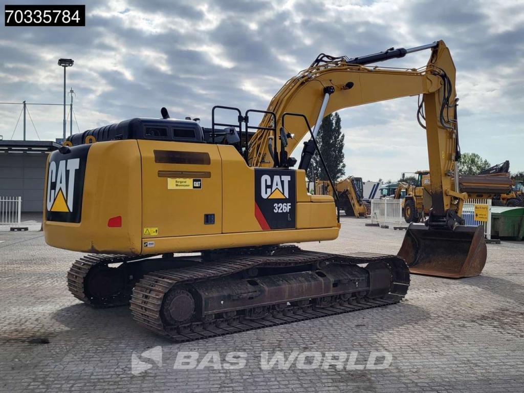 Caterpillar 326 F L Photo 5