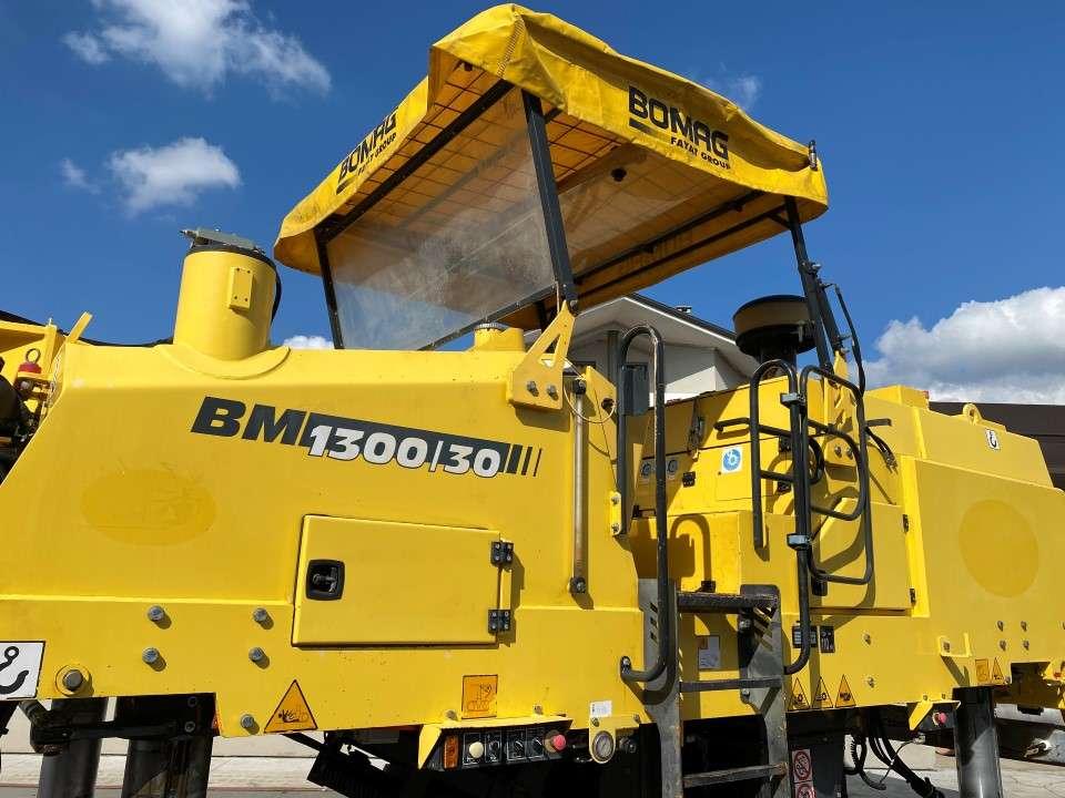 Bomag BM1300/30 Photo 16