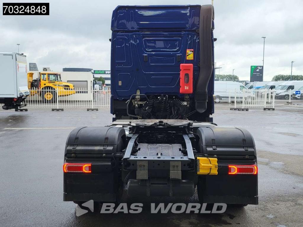 Mercedes-Benz Actros 1846 4X2 BigSpace Retarder PTO Full-Air Alcoa's ACC Photo 10