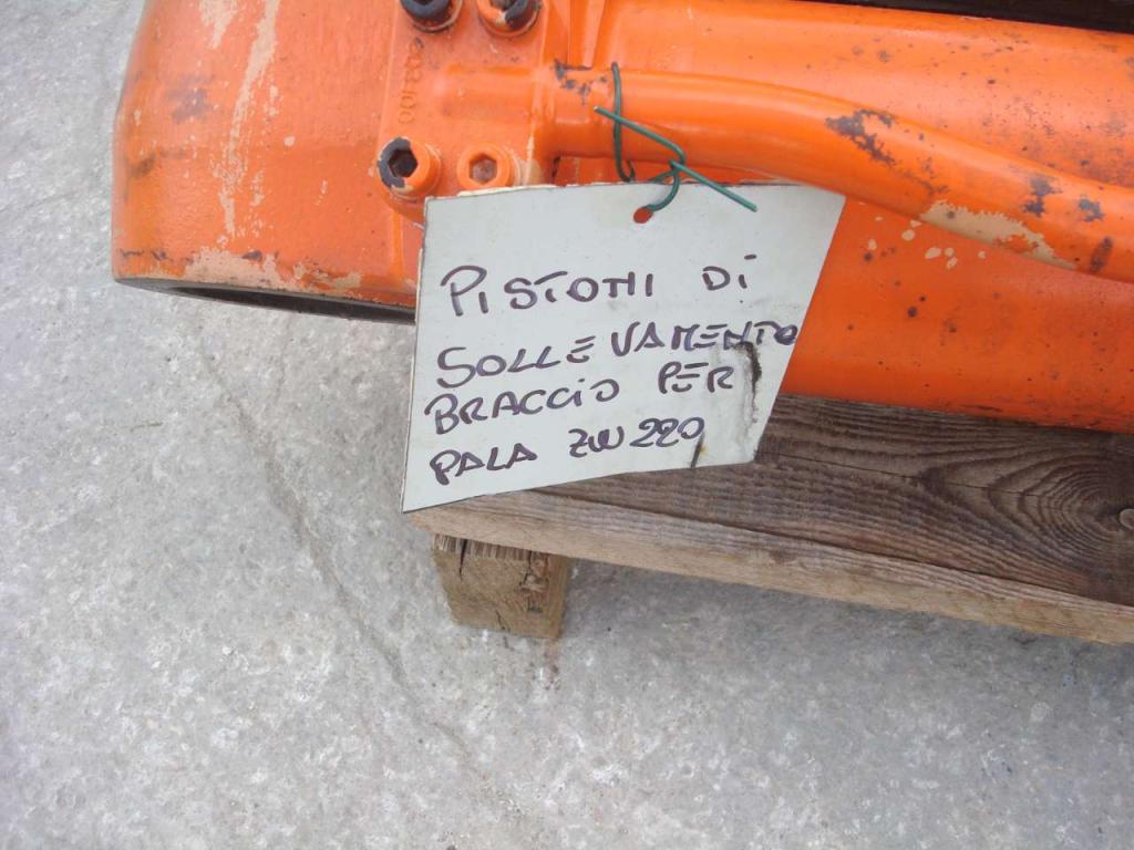 Piston de levage pour Hitachi ZW220 Photo 5