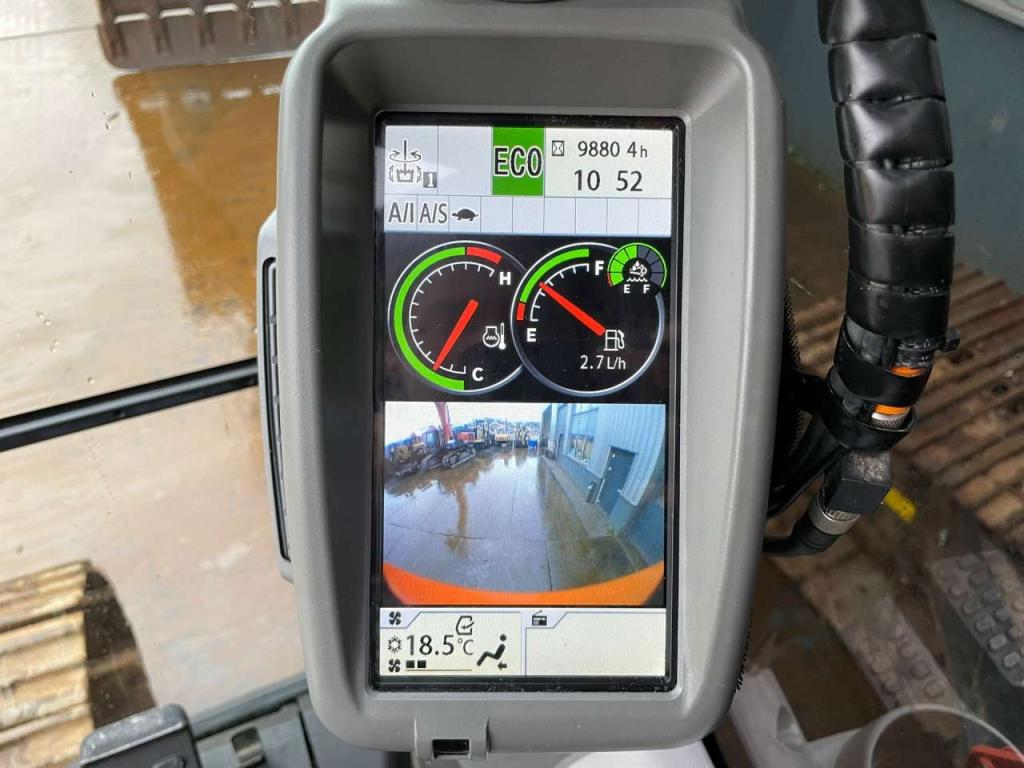 Hitachi ZX250LC-6 Photo 25