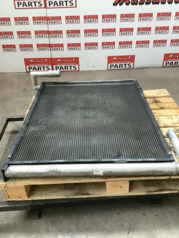 Radiateur eau pour New Holland E 385 Photo 1