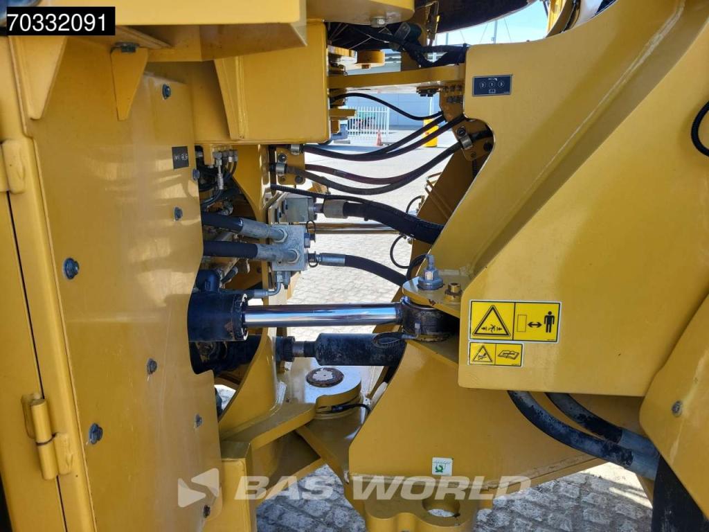 Caterpillar 966 M XE German Machine Photo 23