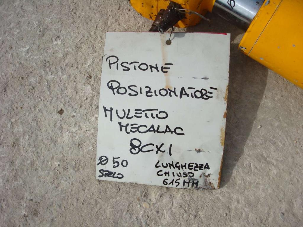Piston positionneur pour per Muletto Mecalac 8CXI Photo 2