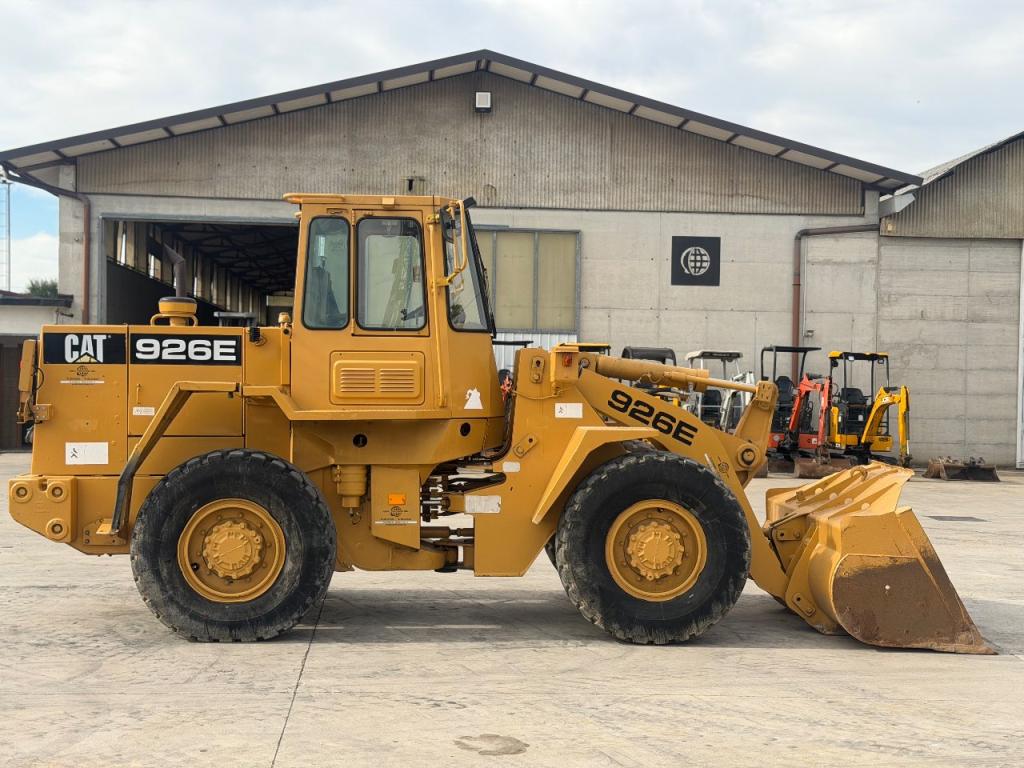 Caterpillar 926E Photo 1