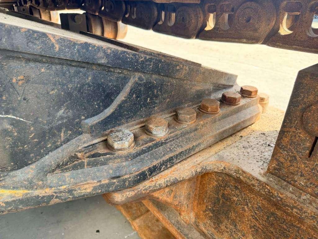 Caterpillar 374D L Photo 20