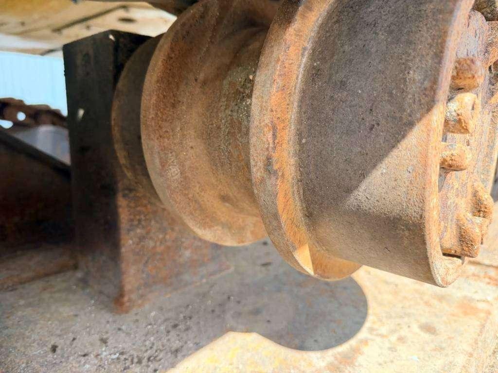 Caterpillar 374D L Photo 26