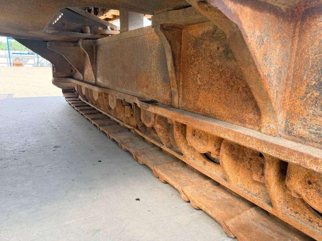 Caterpillar 374D L Photo 28