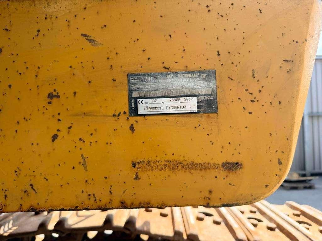 Caterpillar 374D L Photo 9