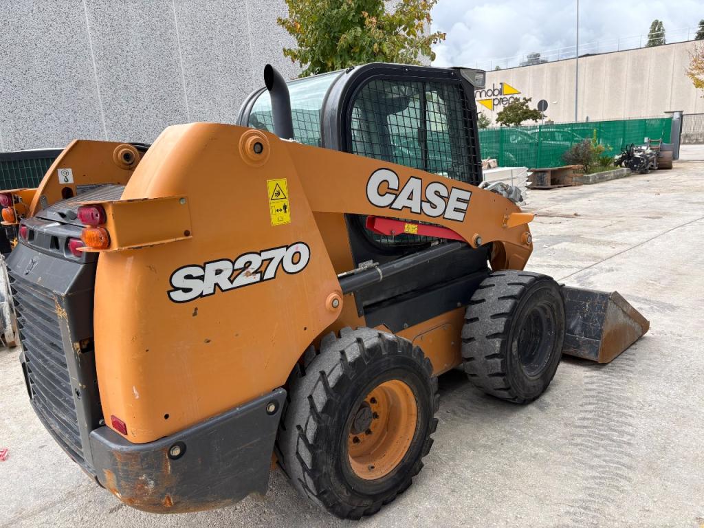Case SR270 Photo 1