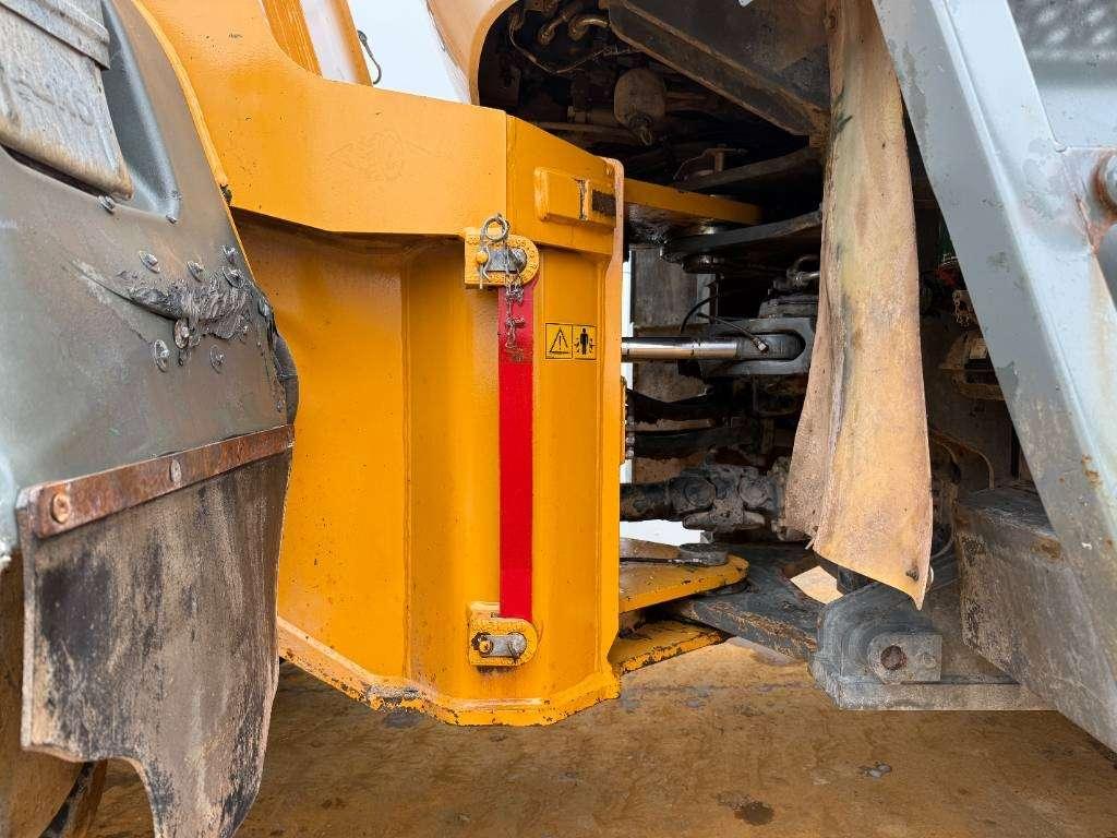 Liebherr L550 - Automatic Greasing / Good Tyres! Photo 19