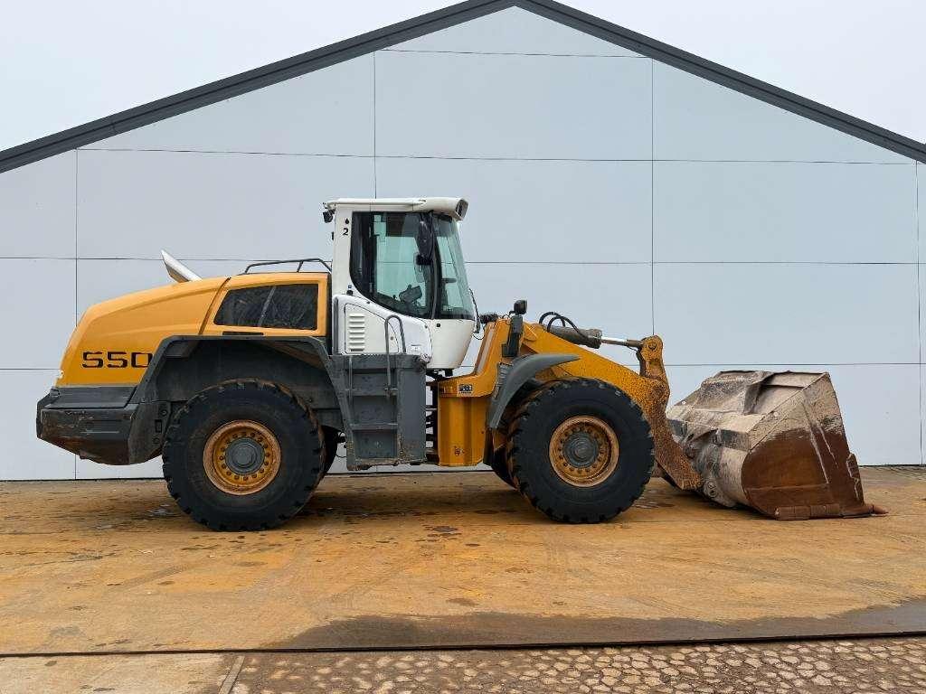 Liebherr L550 - Automatic Greasing / Good Tyres! Photo 6