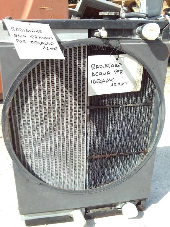 Refroidisseur d'huile hydraulique pour Mecalac 12MXT Photo 3