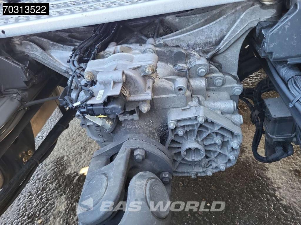 Mercedes-Benz Actros 1845 4X2 Bigspace Lowdeck Mirrorcam 2x Tank Photo 13