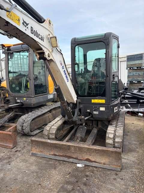 Bobcat E35 Photo 1