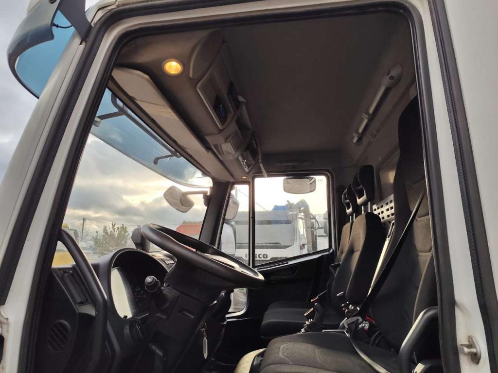 Iveco EUROCARGO 75-160 Photo 16