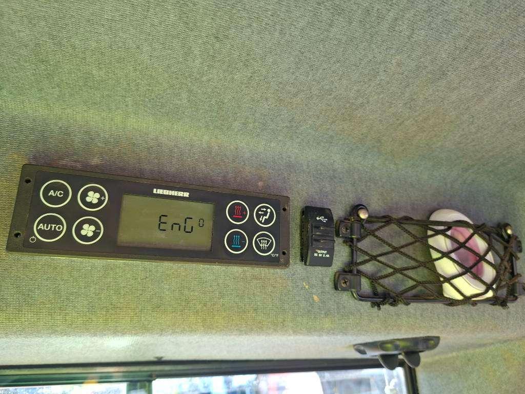 Liebherr PR736 LGP Photo 21