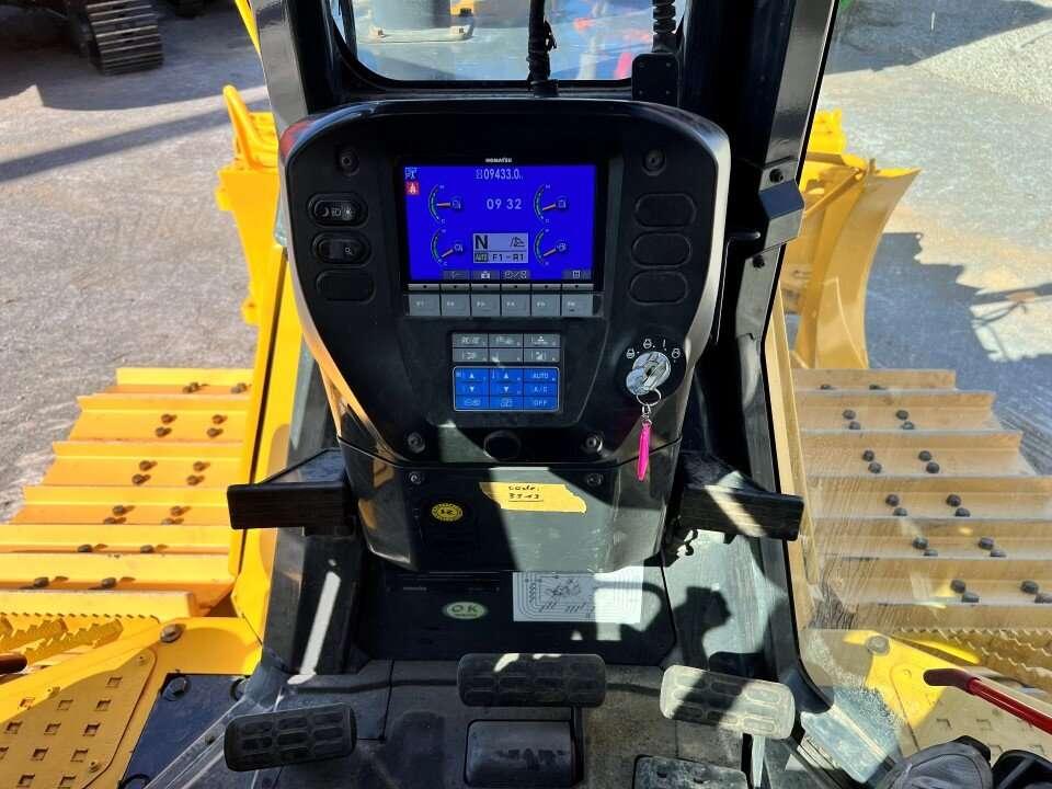 Komatsu D65 Photo 10