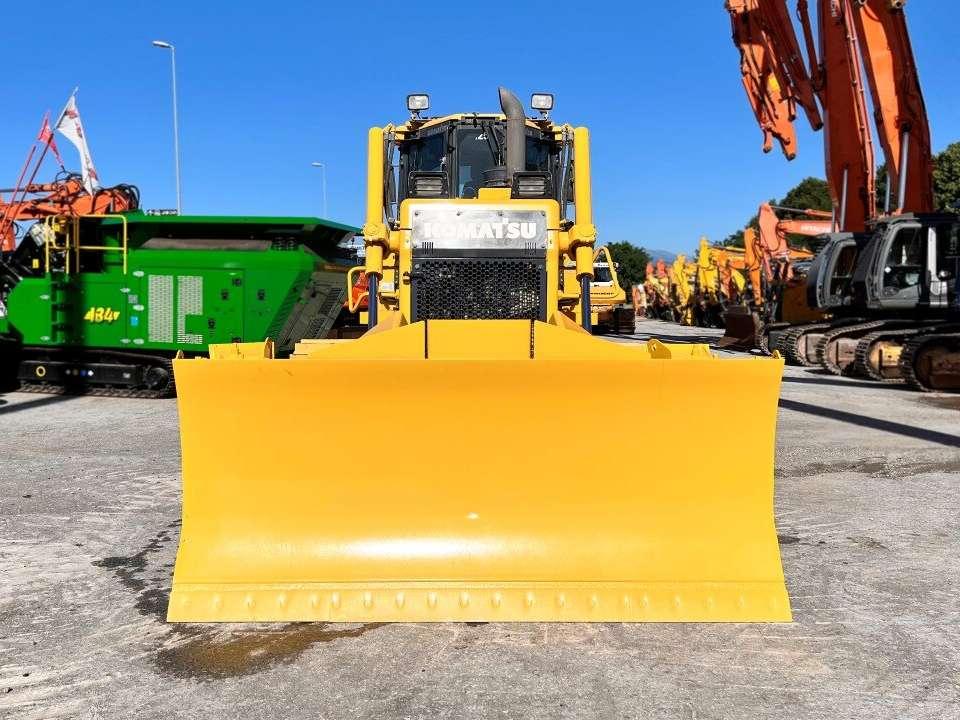 Komatsu D65 Photo 15