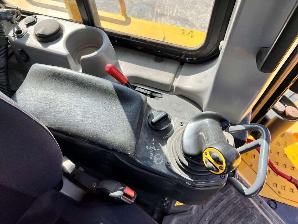 Komatsu D65 Photo 9