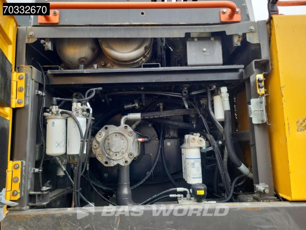 Volvo EC380 E L Photo 22