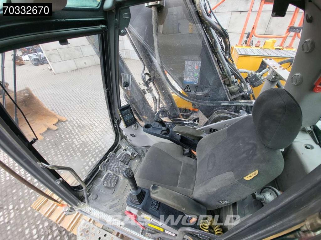 Volvo EC380 E L Photo 28