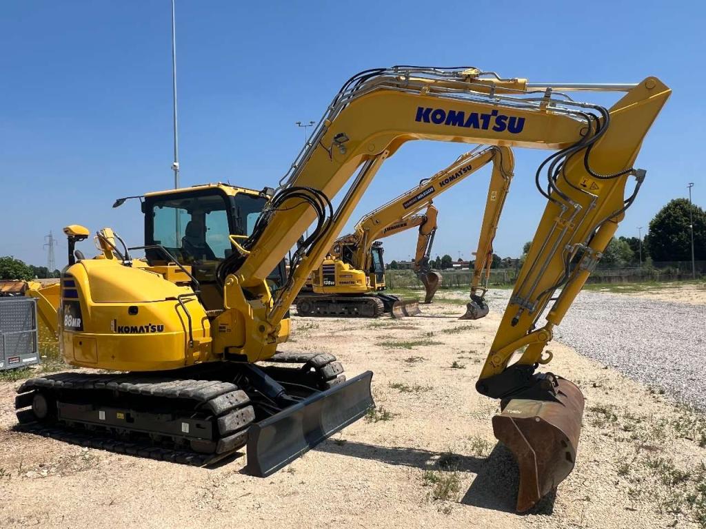 Komatsu PC88MR-10 Photo 1