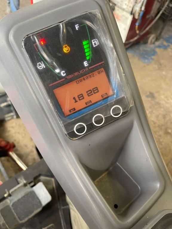 Takeuchi TB216 Photo 2
