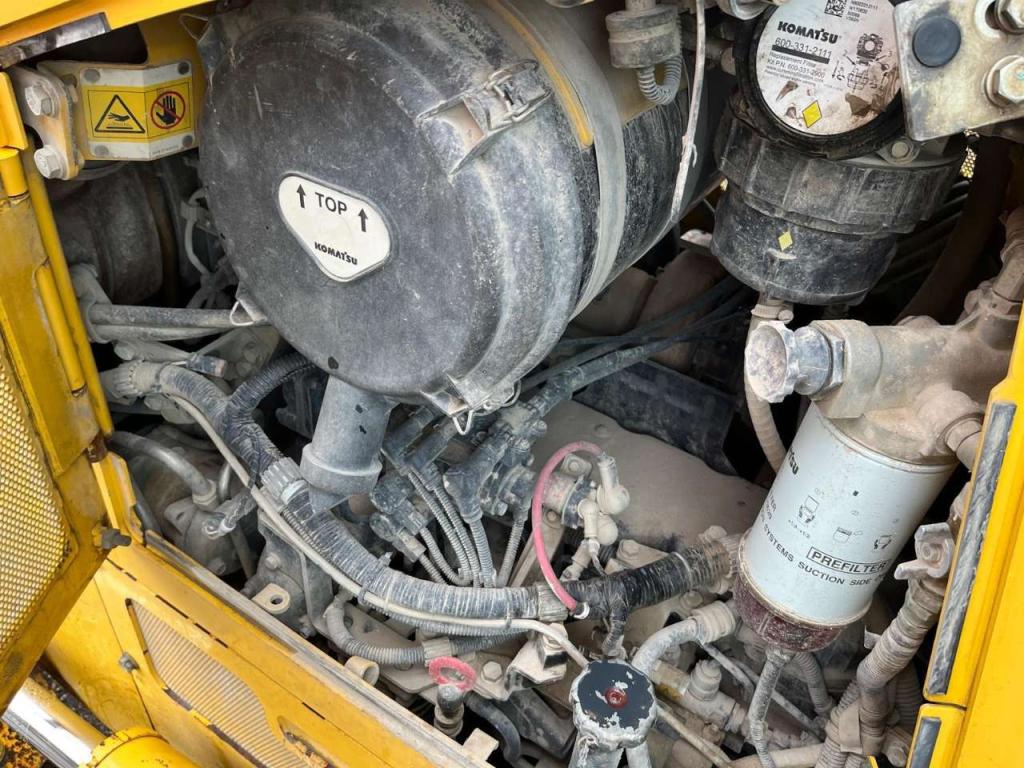 Komatsu D61EX-24 Photo 10