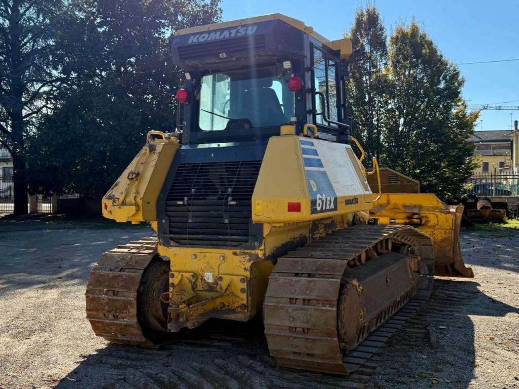 Komatsu D61EX-24 Photo 3