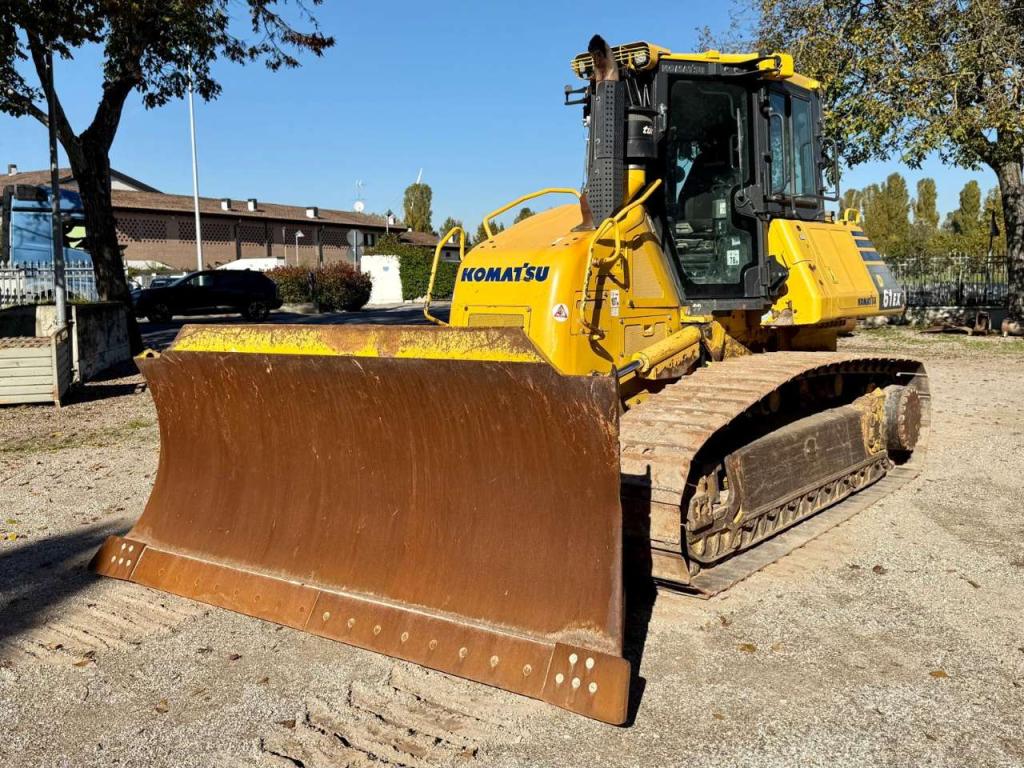 Komatsu D61EX-24 Photo 5